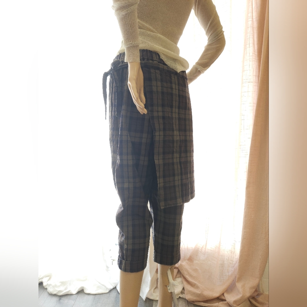 Rare vintage exquisite, chic tie wrap skirt cropped pants set by Whiplë
